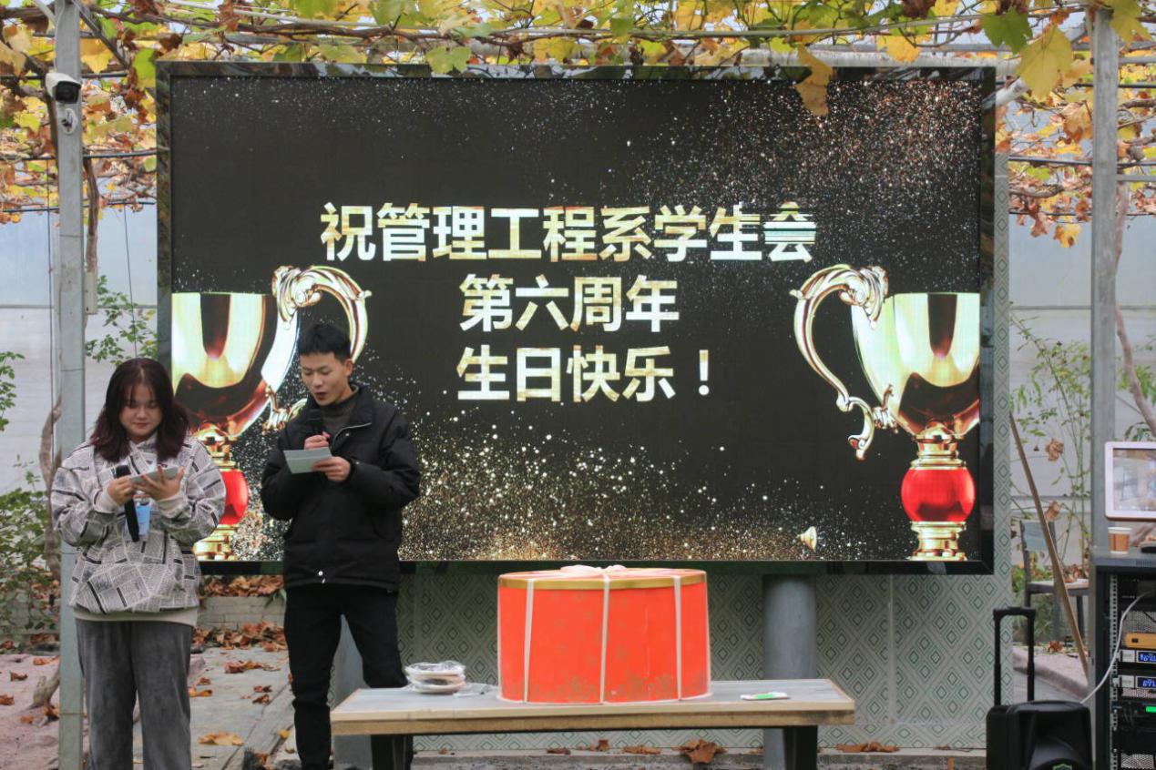 2025年8月电影总票房破15亿!《南京照相馆》领跑